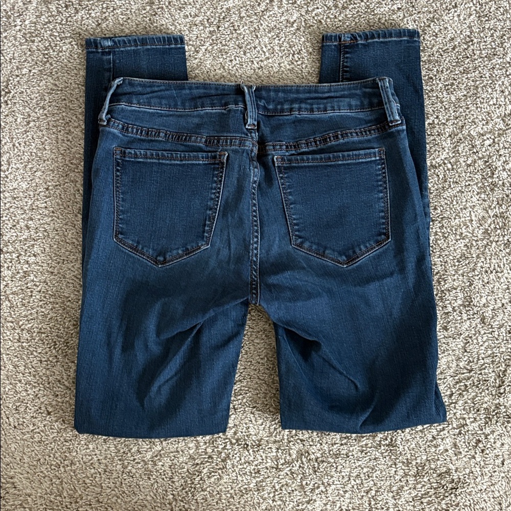 Jeans - Picture 2 of 3
